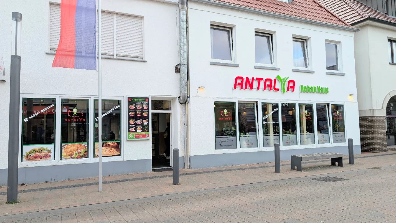 Antalya Kebab Haus, Außenansicht des Restaurants in der Bahnhofstraße 9 in Friesoythe